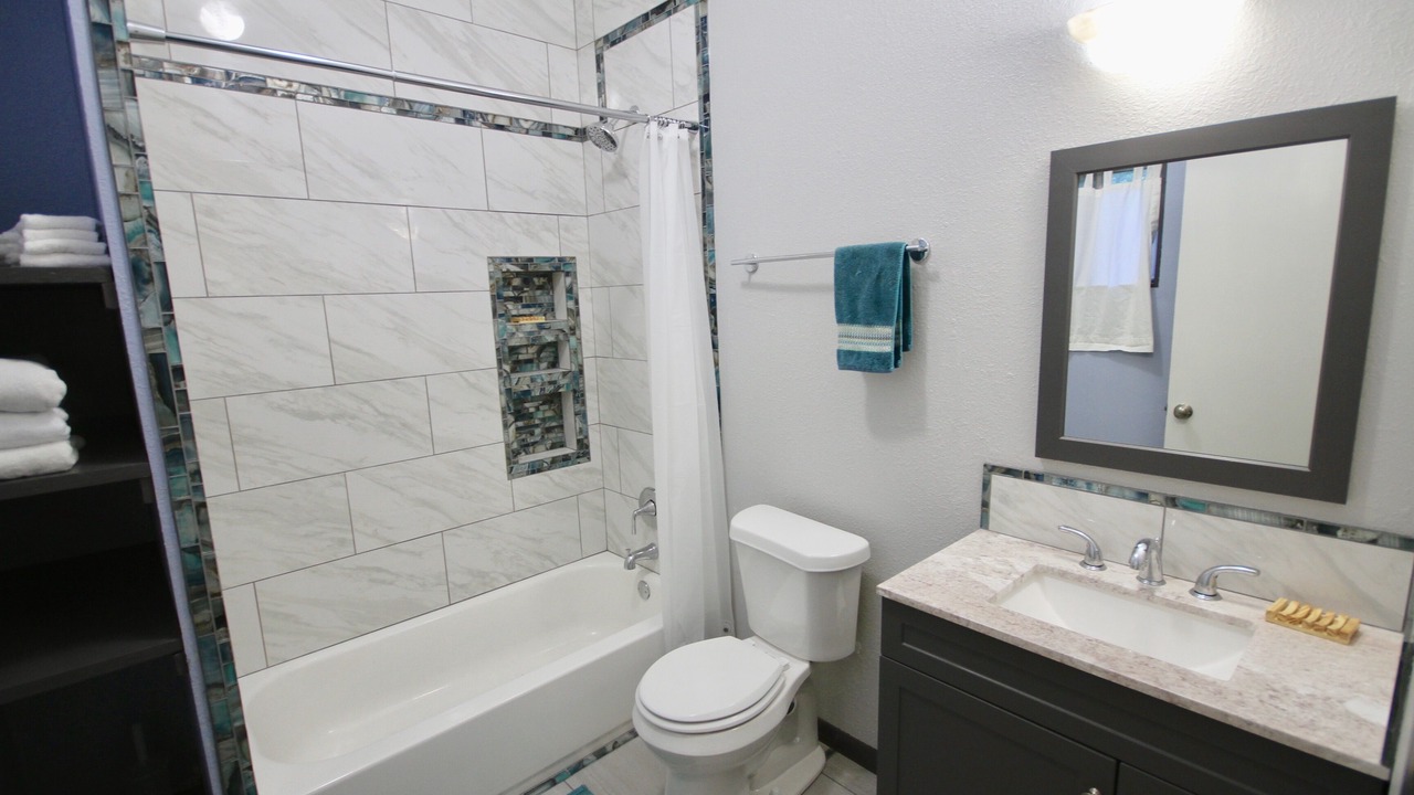 Photo of Bathroom in Holly