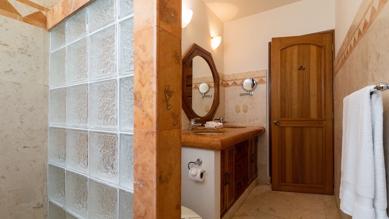 Photo of Bathroom in Playacar Fase I