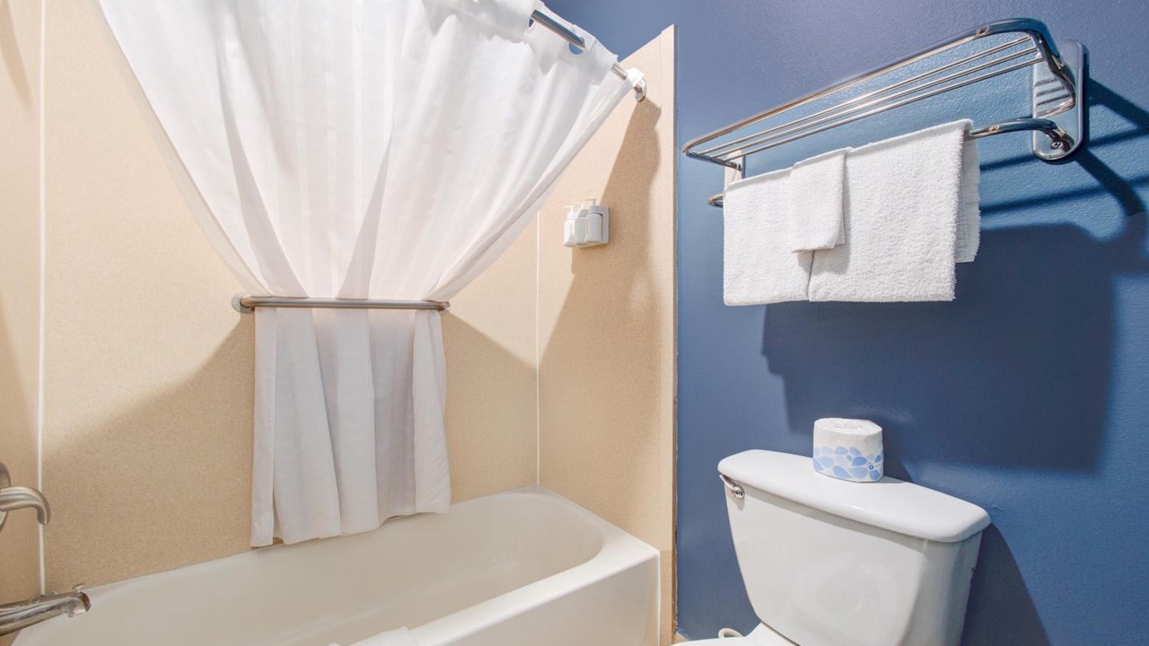 Photo of Bathroom in Weslaco