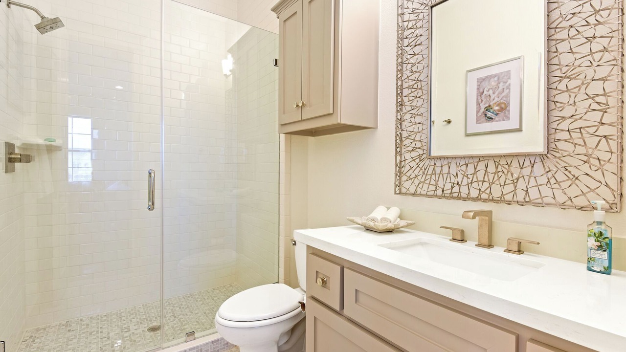 Photo of Bathroom in Galveston