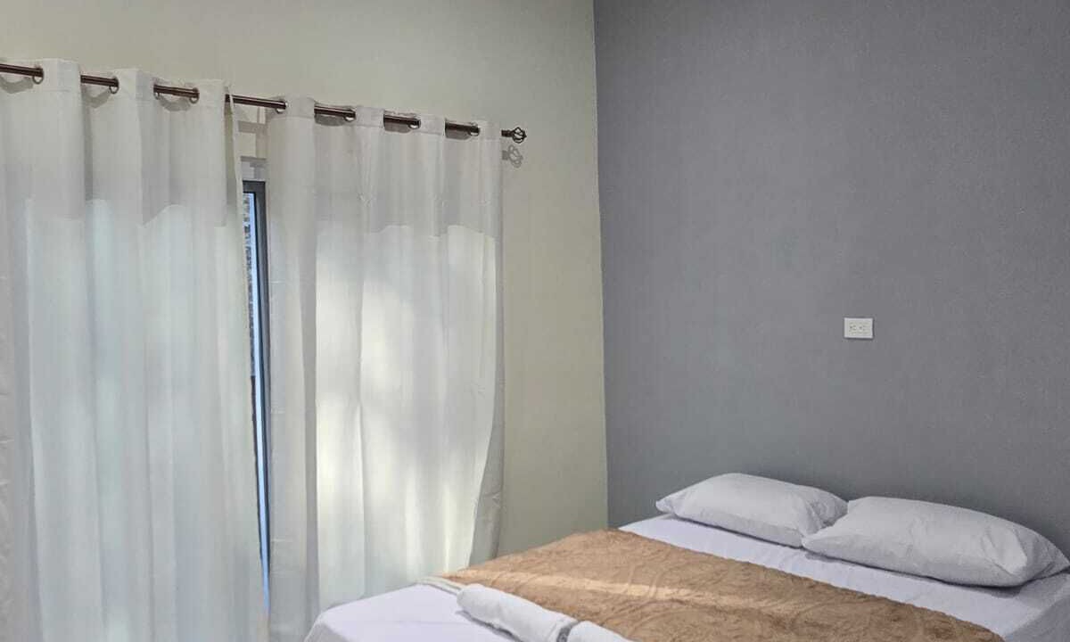 Photo of Bedroom in Flores