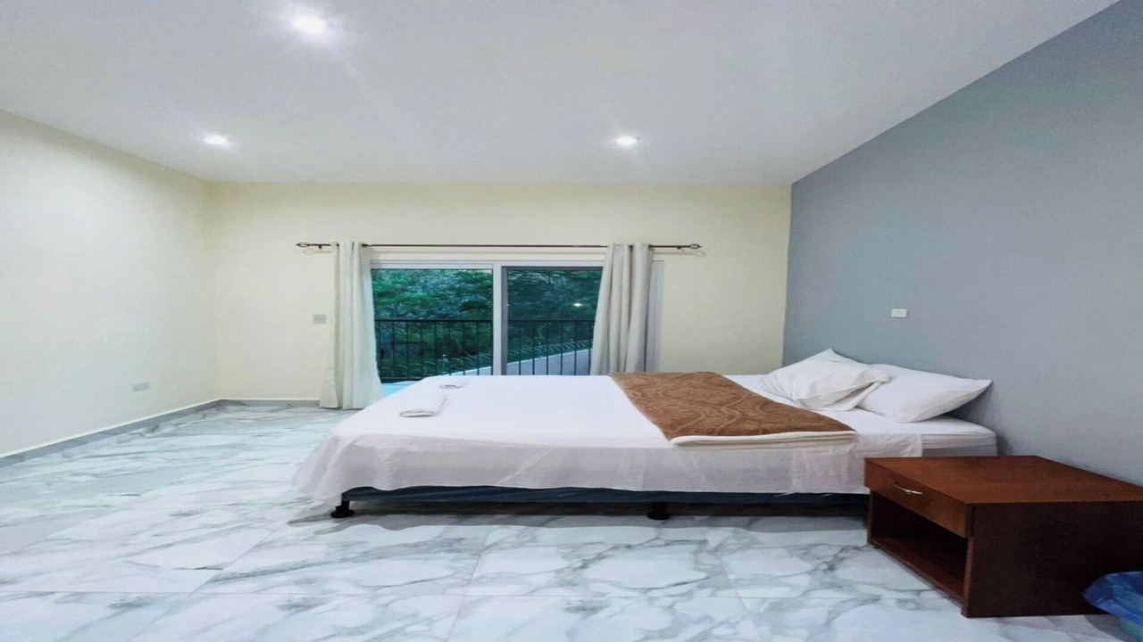 Photo of Bedroom in Flores