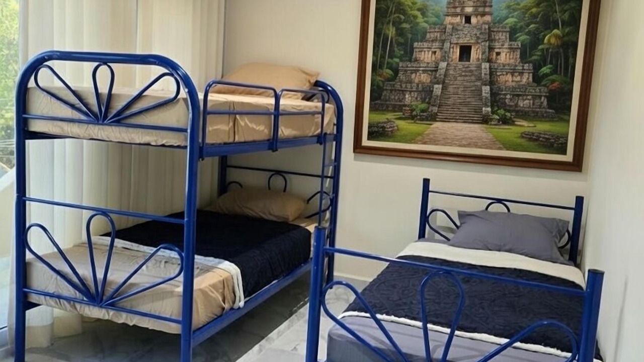 Photo of Bedroom in Flores