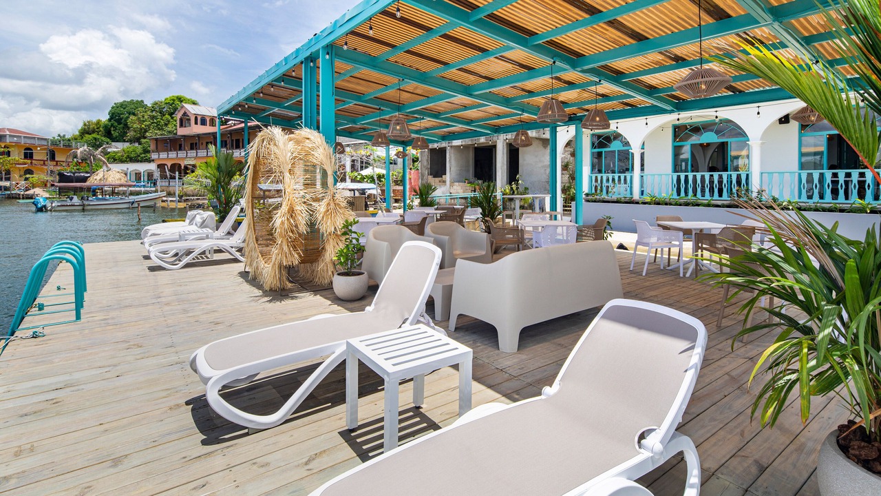 Photo of Patio Balcony in Flores