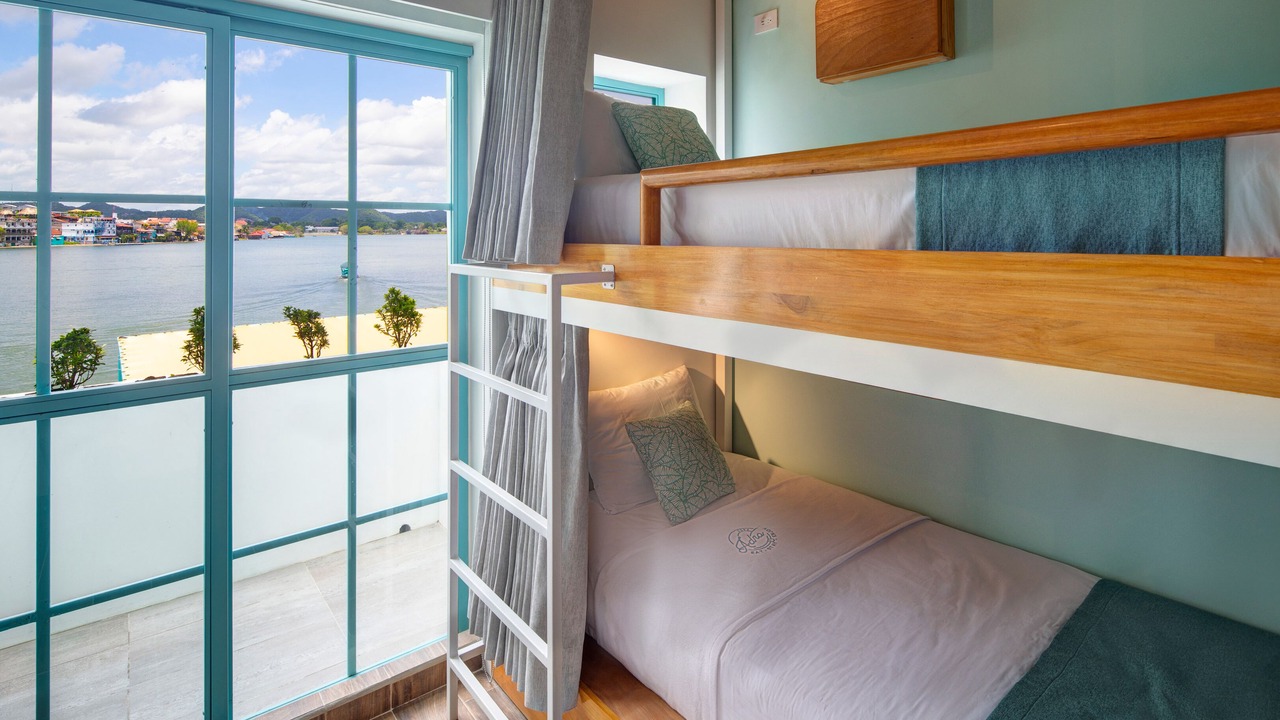Photo of Bedroom in Flores
