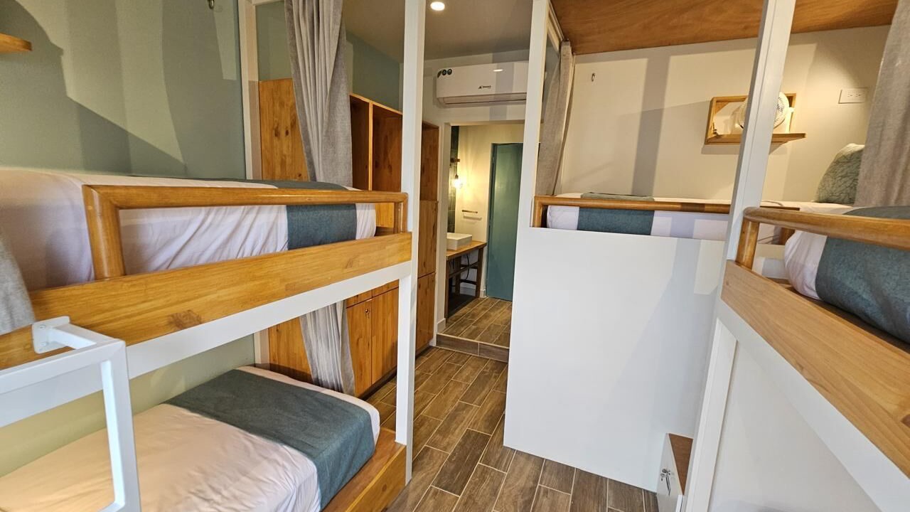 Photo of Bedroom in Flores
