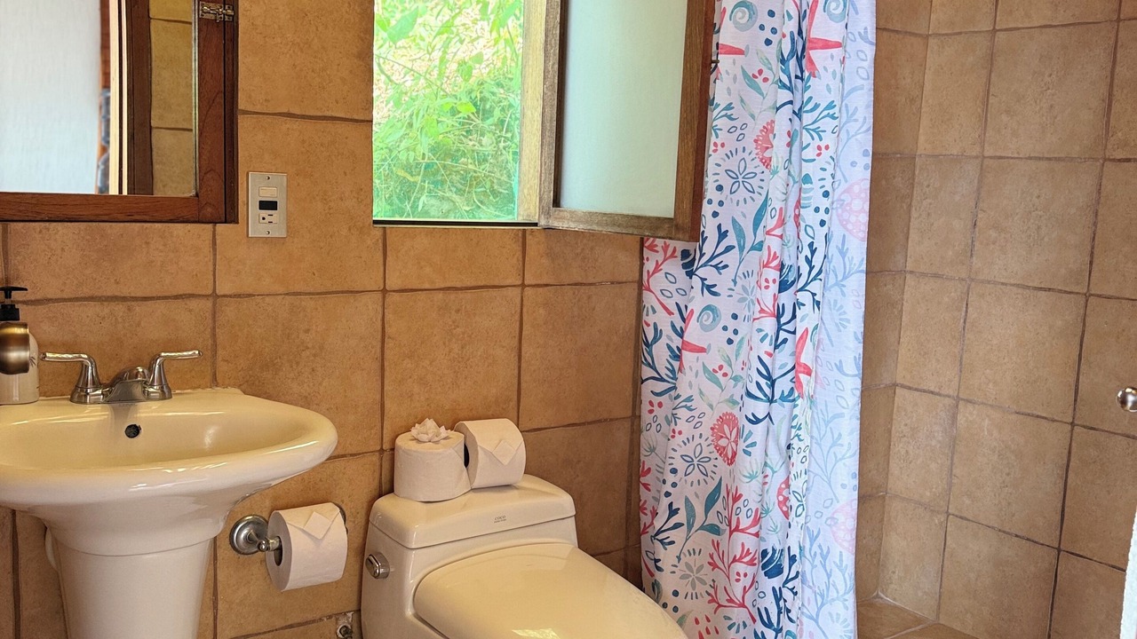 Photo of Bathroom in San Juan La Laguna