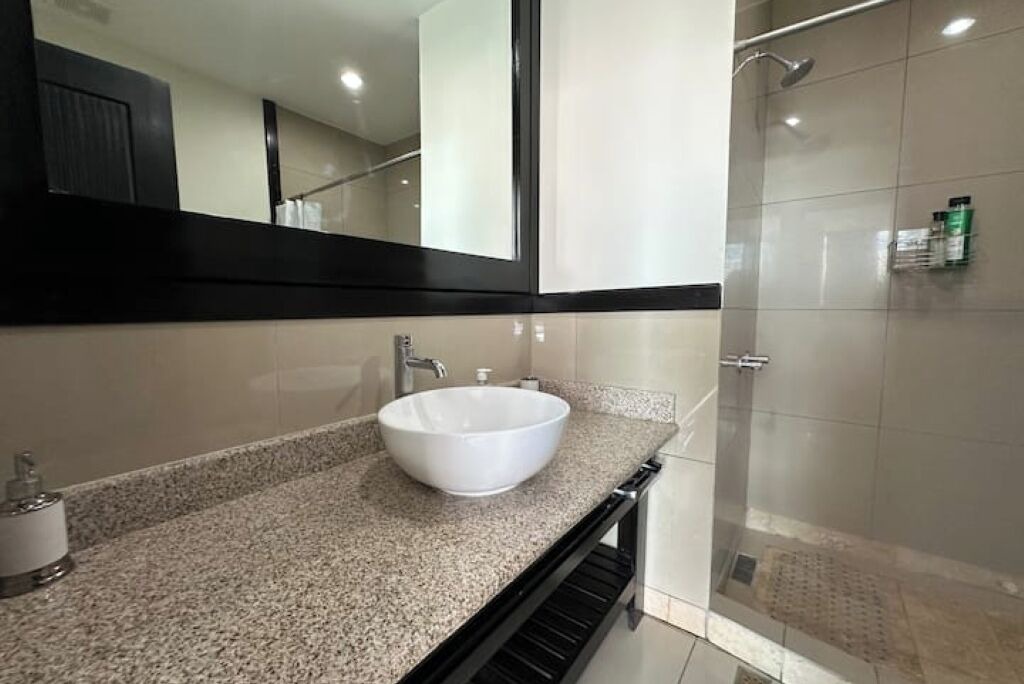 Photo of Bathroom in Zona 11