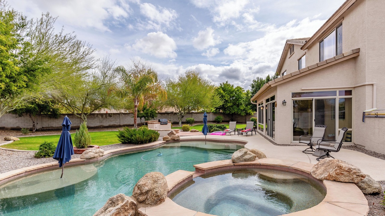 Photo of Outdoor in Rovey Farm Estates