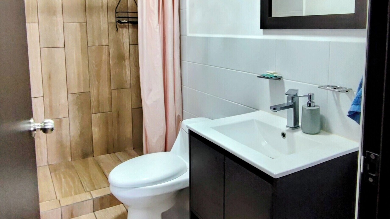 Photo of Bathroom in Zona 12