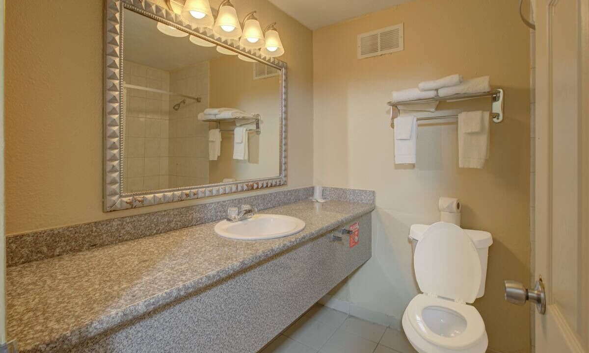 Photo of Bathroom in Duncanville