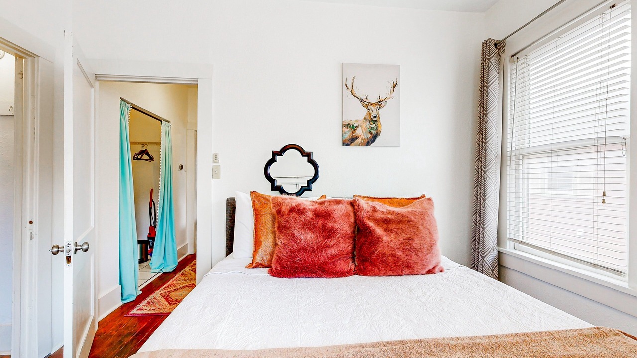 Photo of Bedroom in Tobin Hill