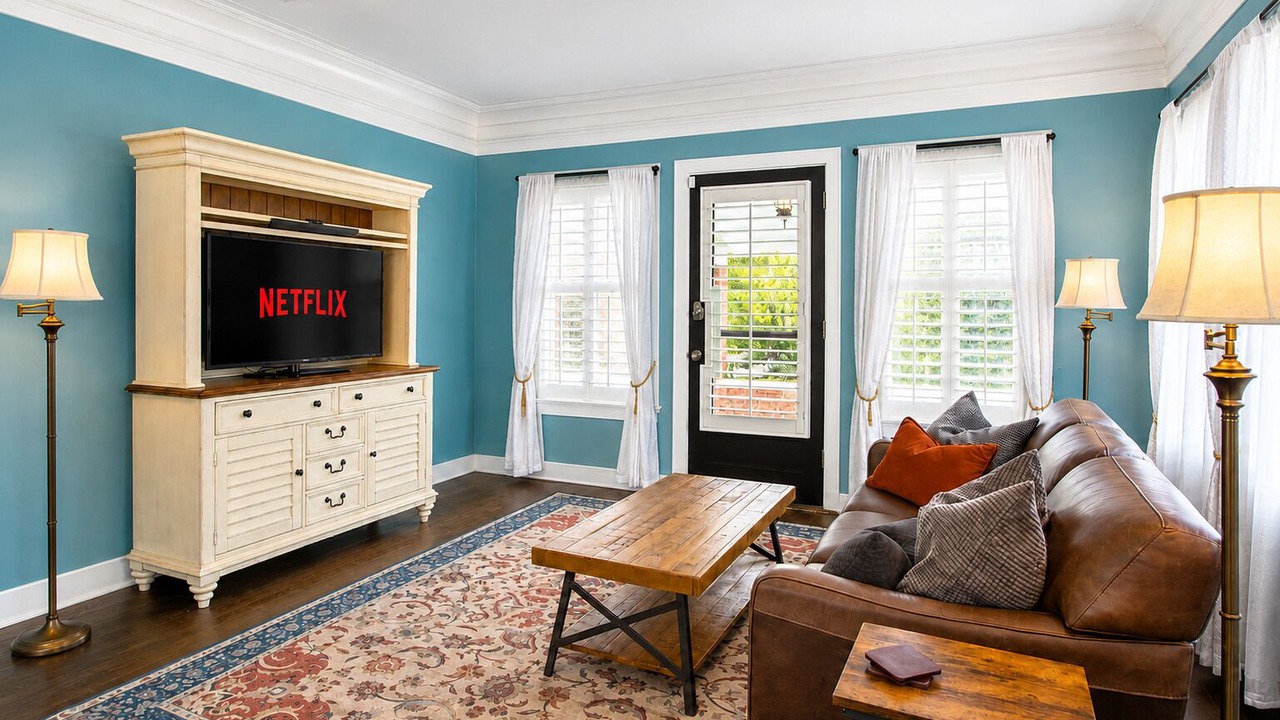 Photo of Livingroom in Woodlawn Lake