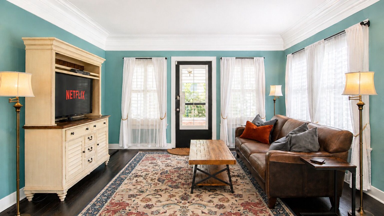 Photo of Livingroom in Woodlawn Lake