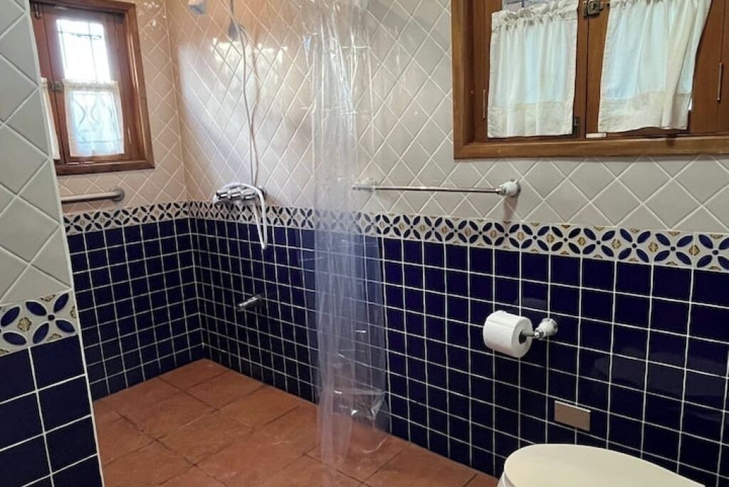 Photo of Bathroom in Antigua Guatemala