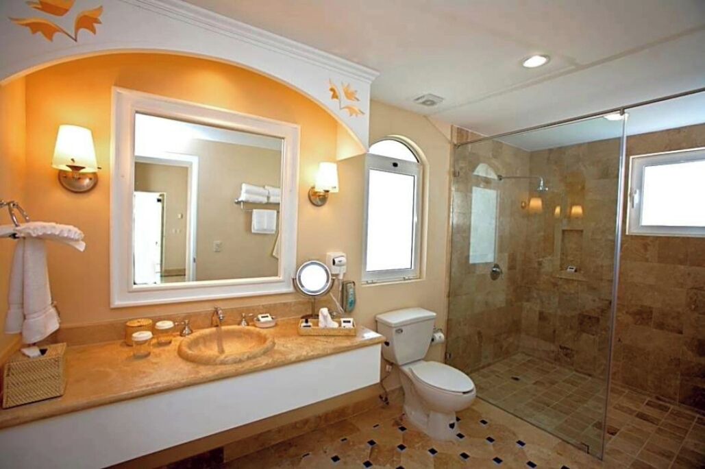 Photo of Bathroom in Cerritos