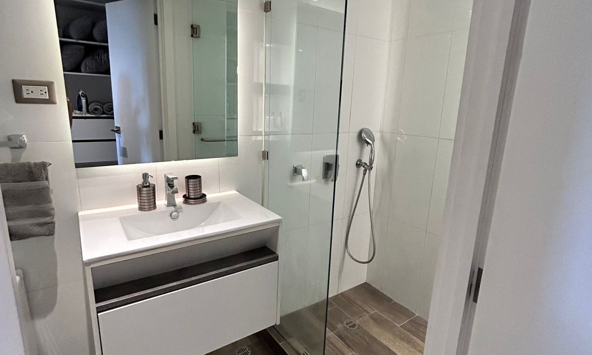 Photo of Bathroom in Zona 10
