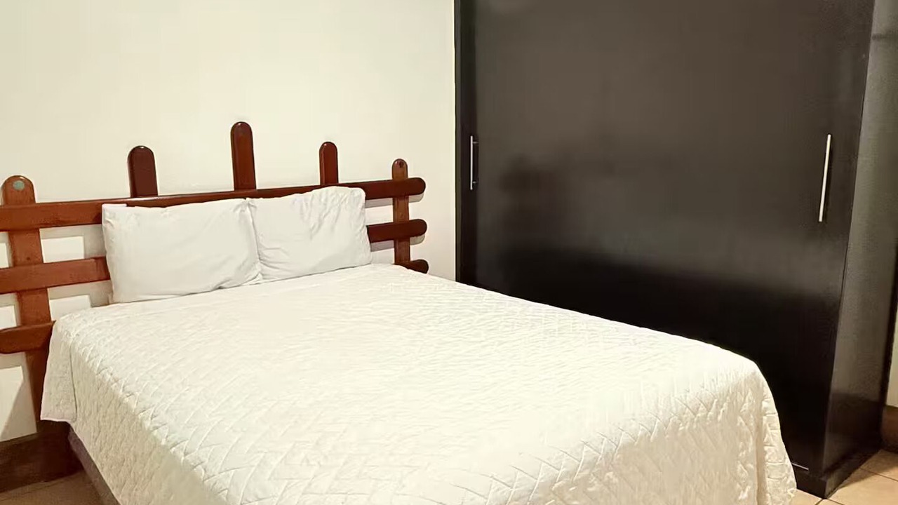 Photo of Bedroom in Flores