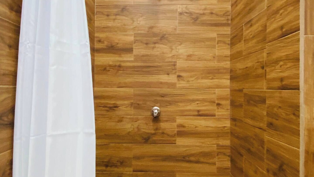 Photo of Bathroom in Flores