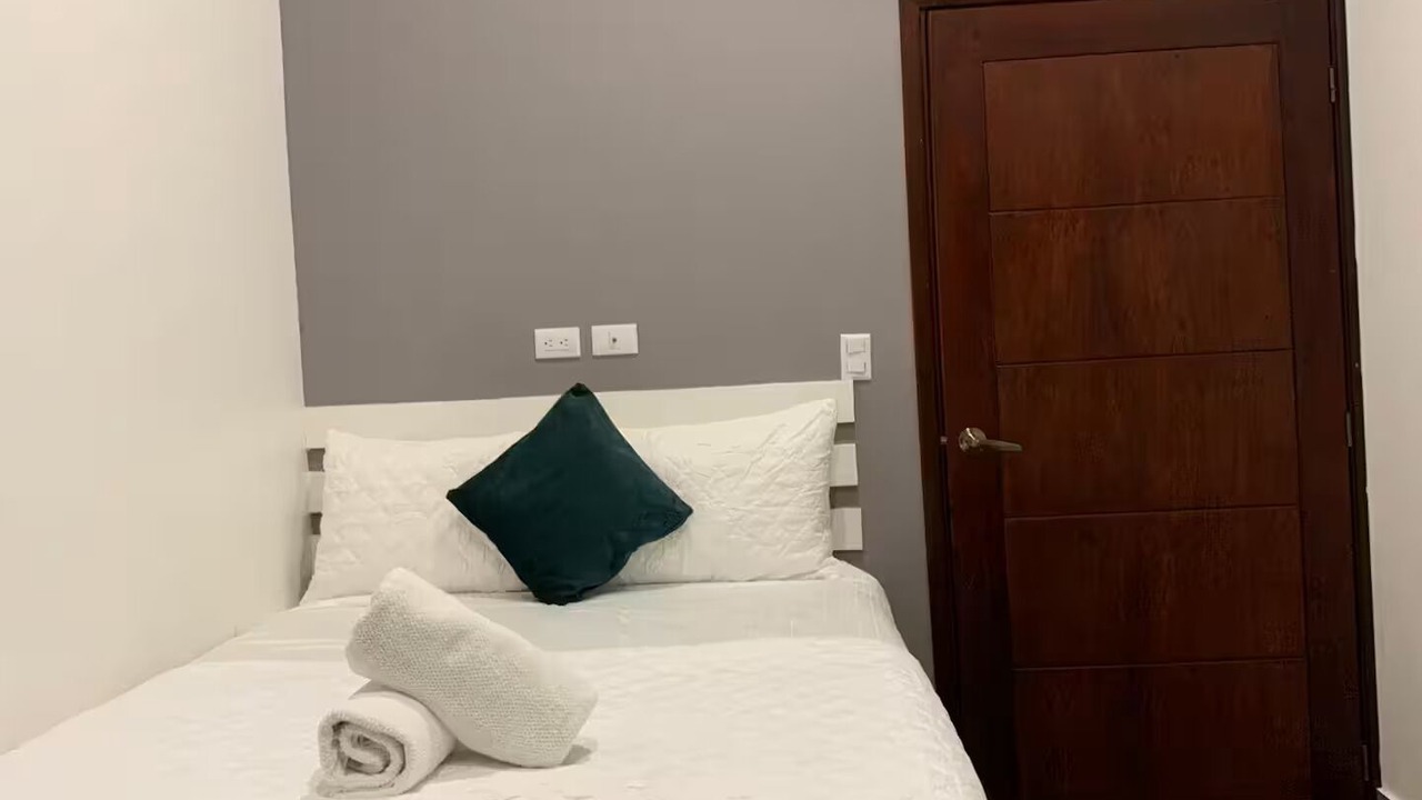 Photo of Bedroom in Flores