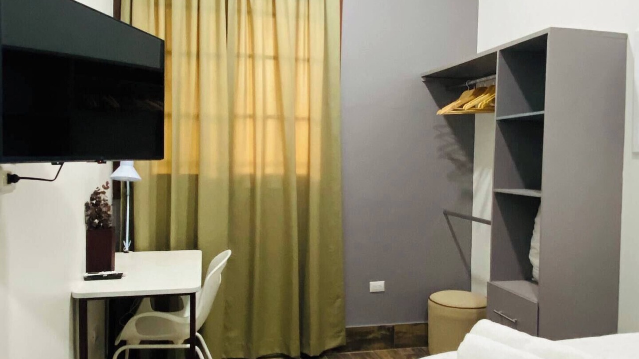 Photo of Bedroom in Flores
