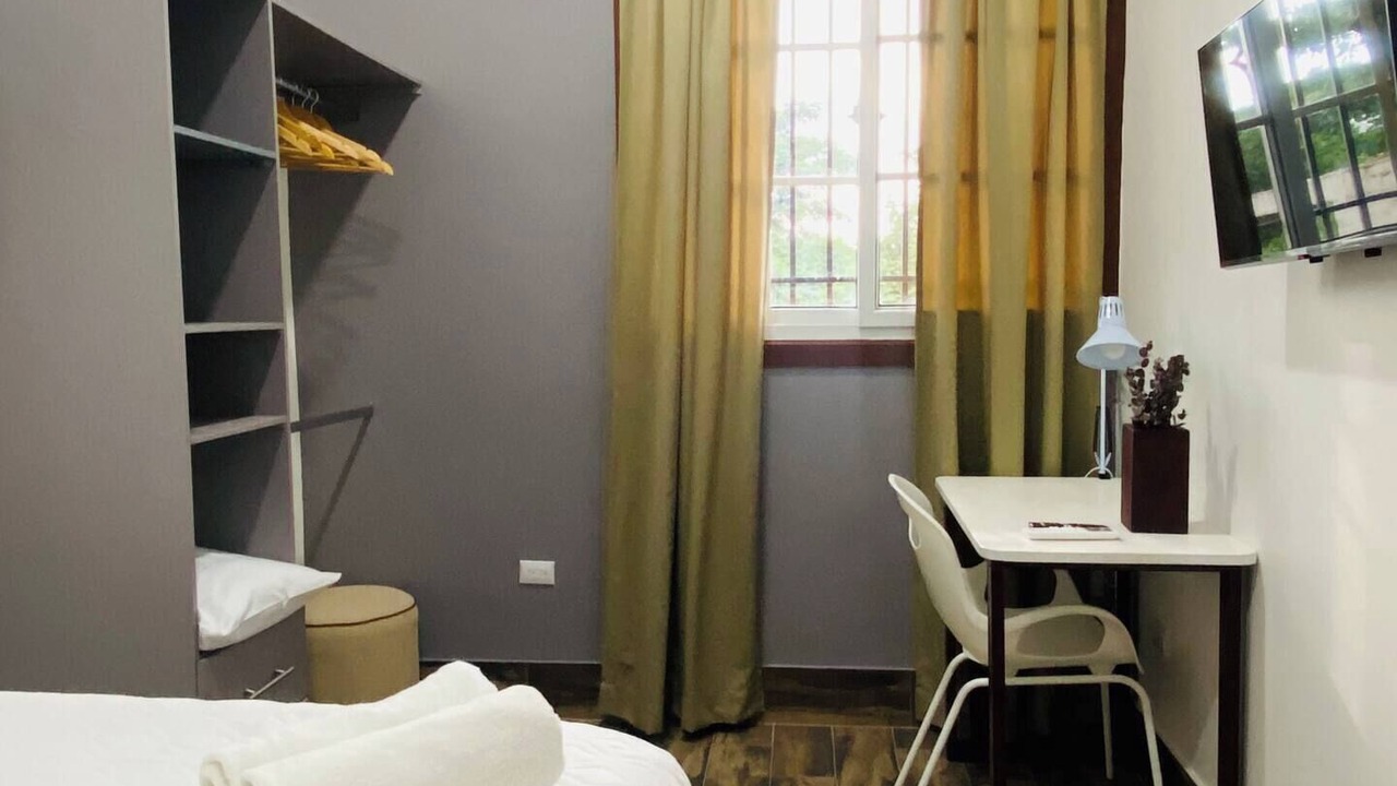 Photo of Bedroom in Flores