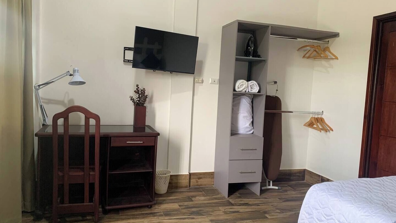 Photo of Bedroom in Flores