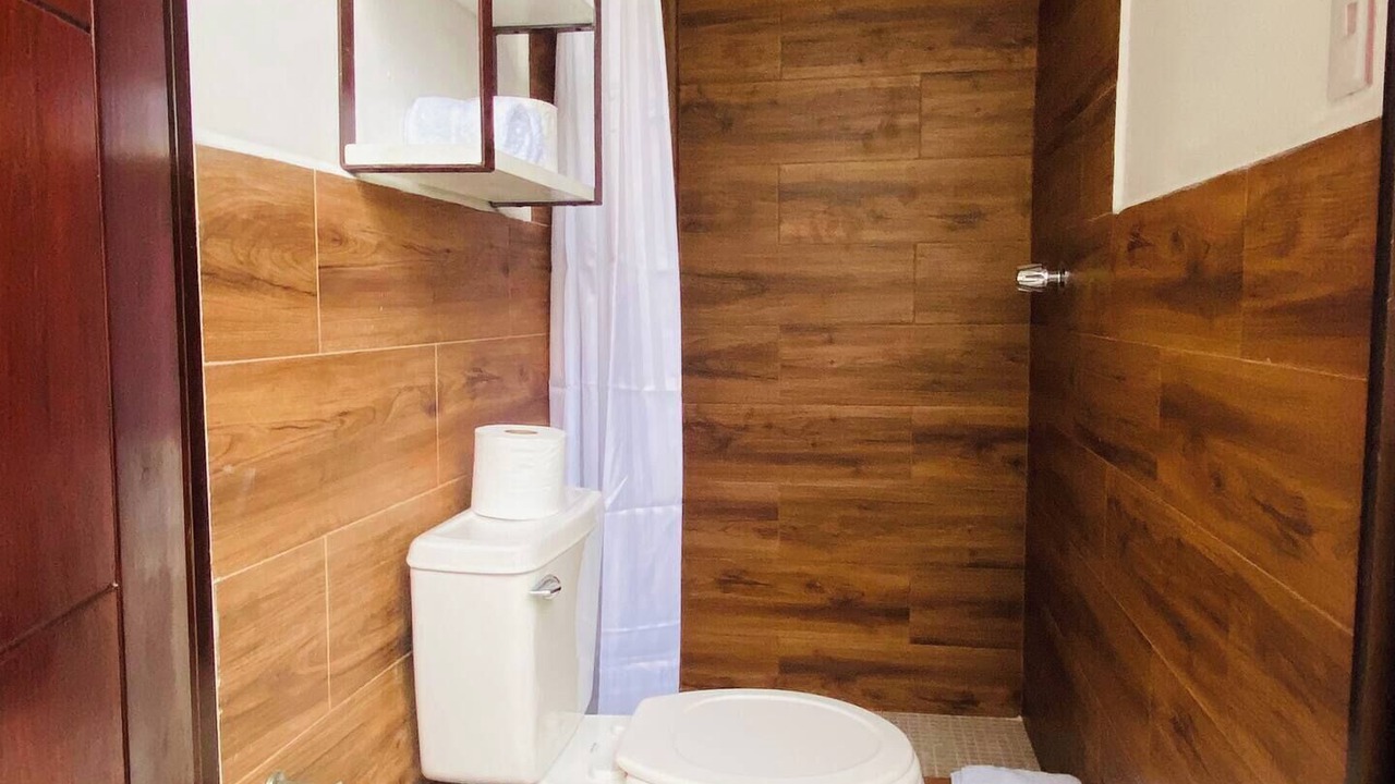 Photo of Bathroom in Flores