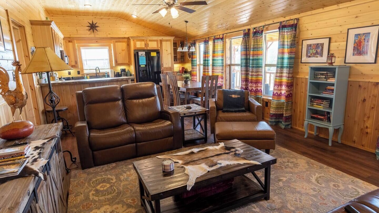 Photo of Livingroom in Terlingua