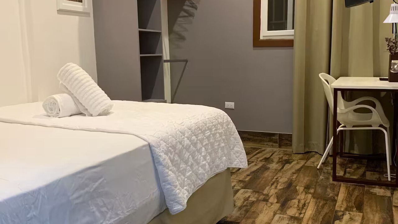 Photo of Bedroom in Flores