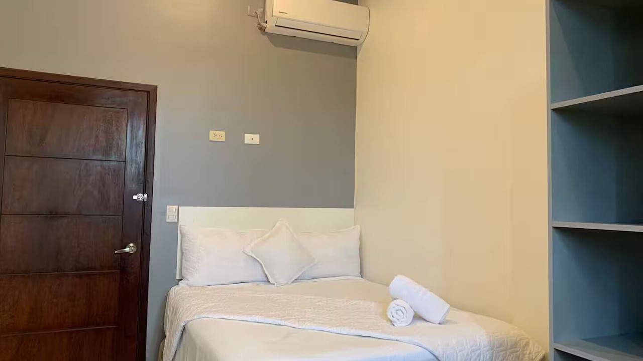 Photo of Bedroom in Flores