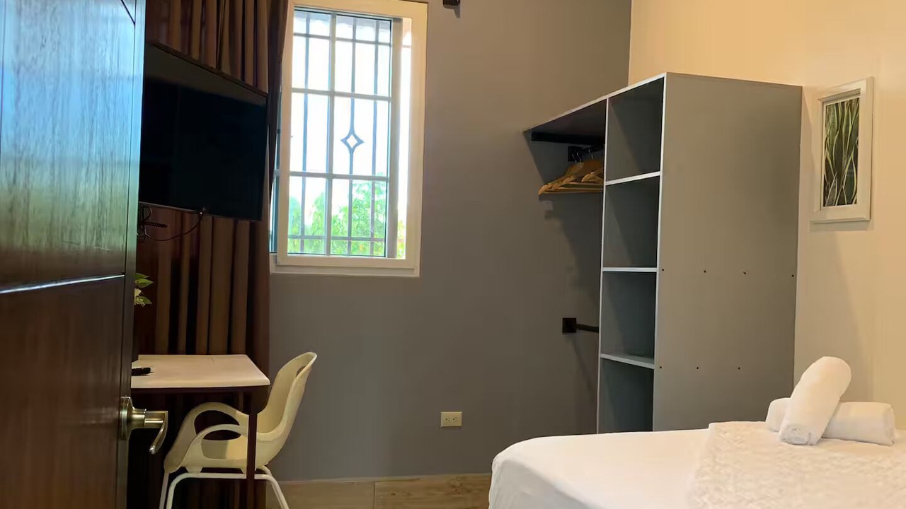 Photo of Bedroom in Flores