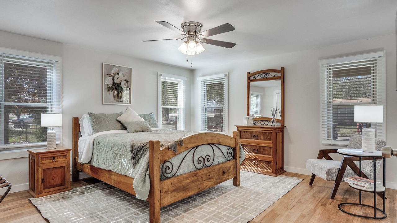 Photo of Bedroom in Granbury