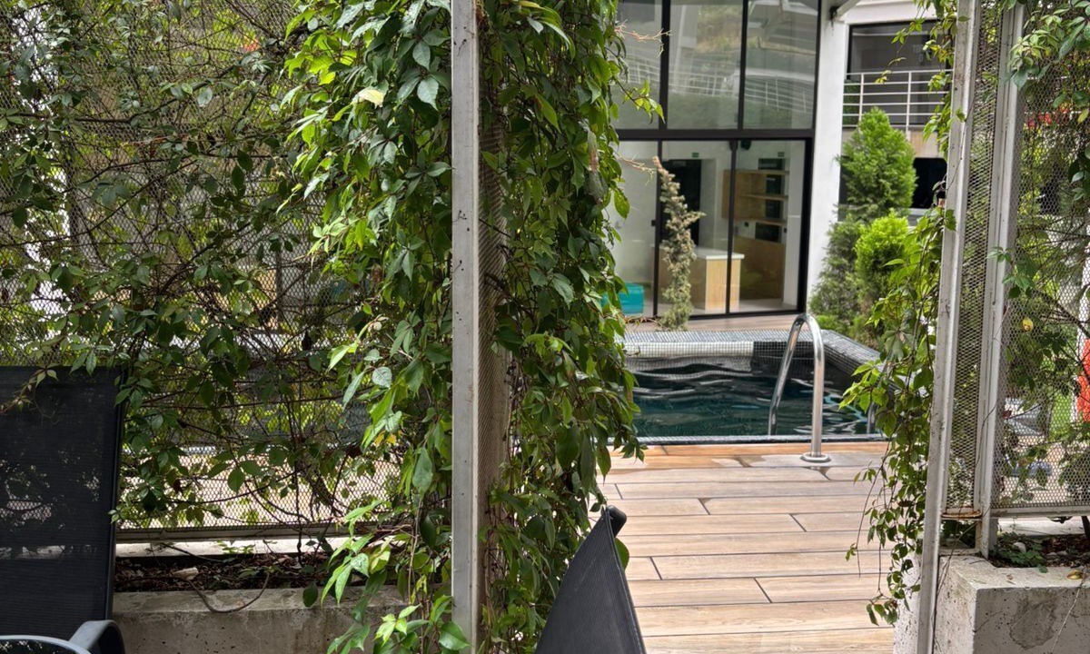 Photo of Outdoor in Zona 16