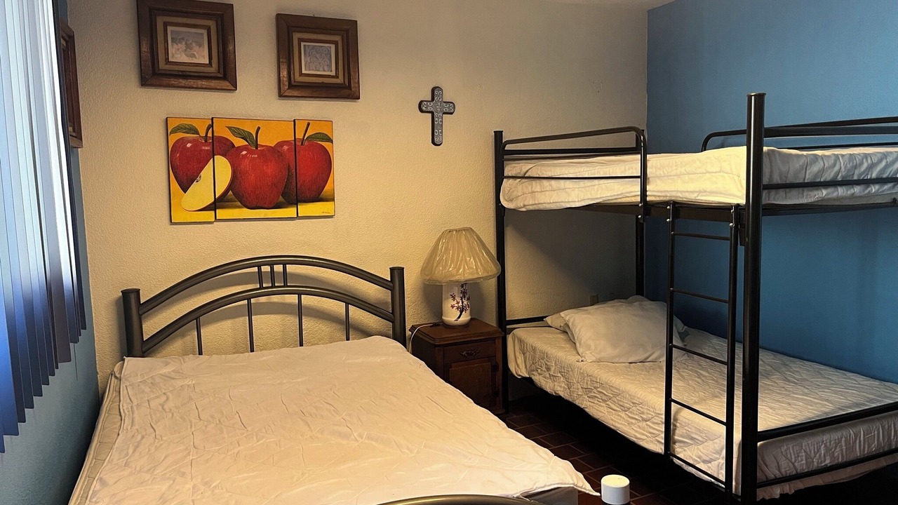 Photo of Bedroom in Burgos Bugambilias