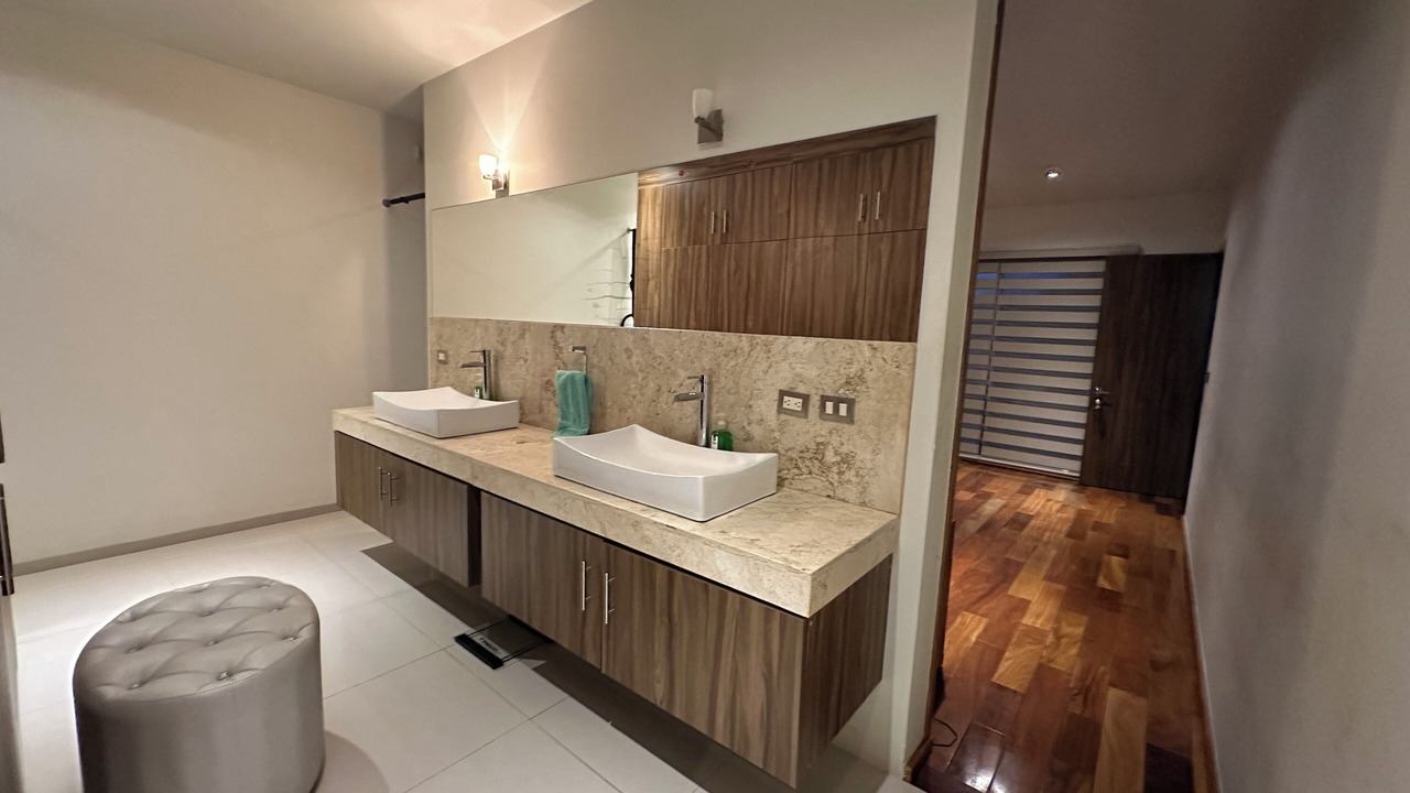 Photo of Bathroom in Queretaro Municipality
