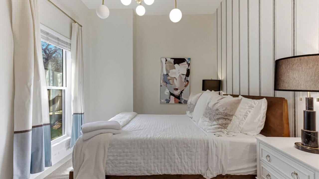 Photo of Bedroom in Barton Hills