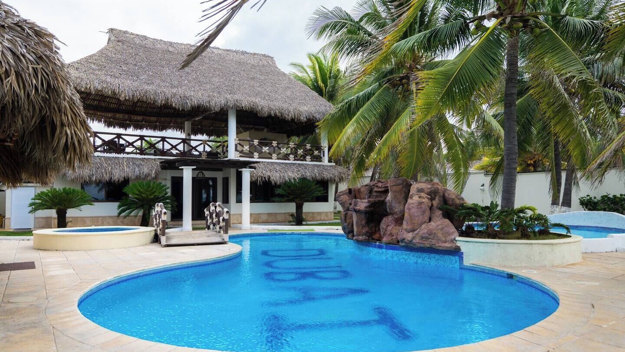 Photo of Outdoor in El Hawaii