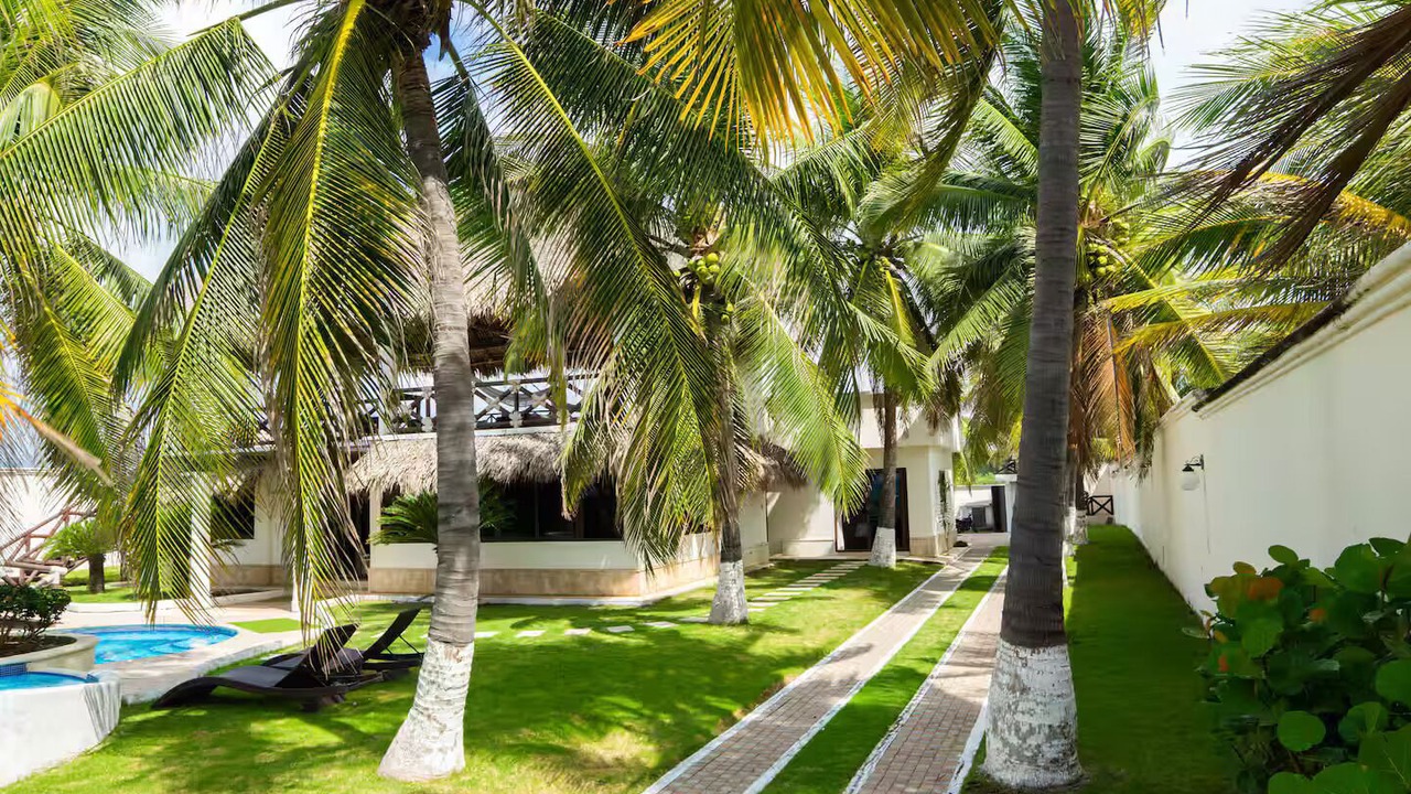 Photo of Outdoor in El Hawaii