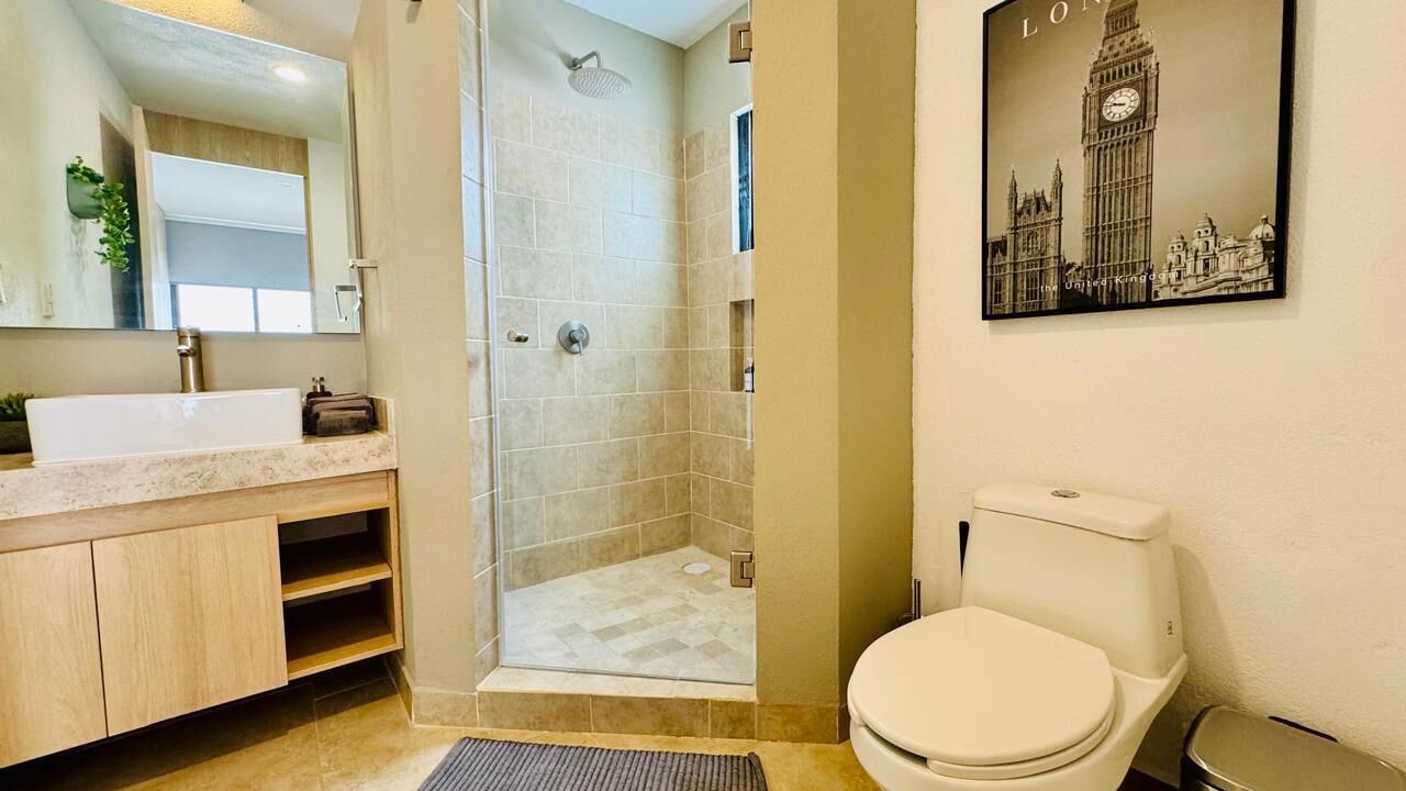 Photo of Bathroom in El Marques