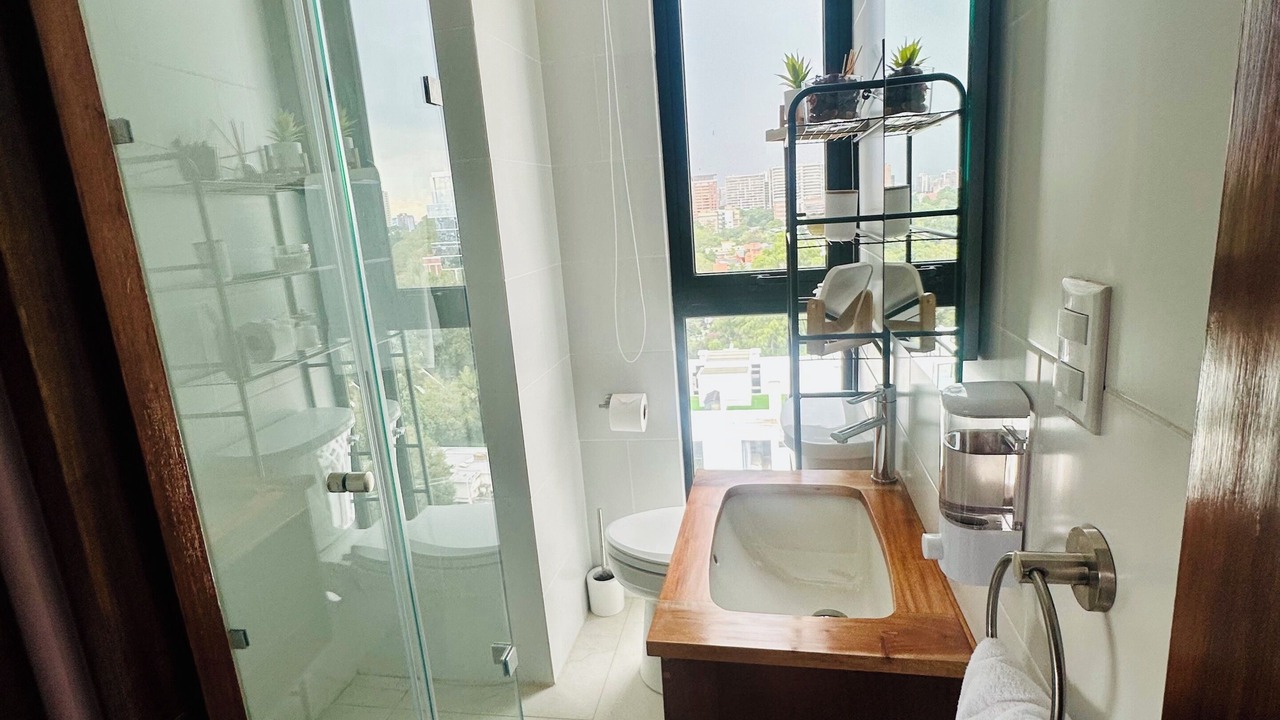 Photo of Bathroom in Zona 10