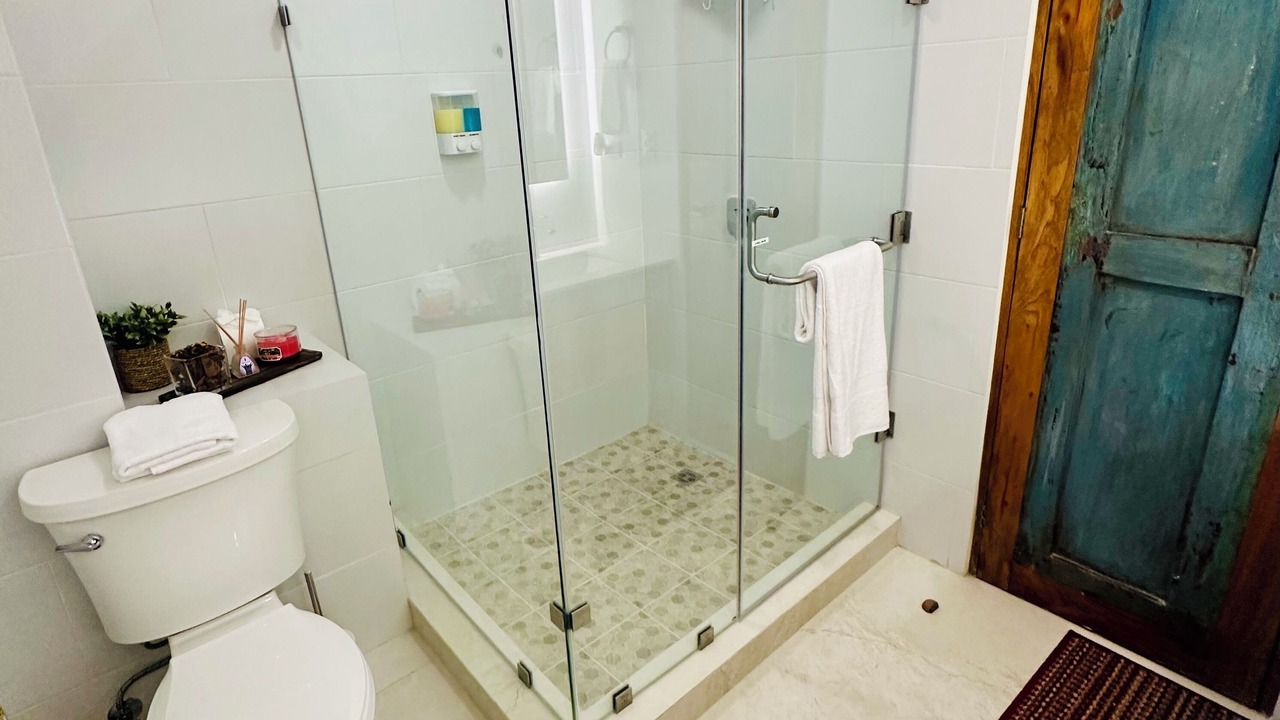 Photo of Bathroom in Zona 10