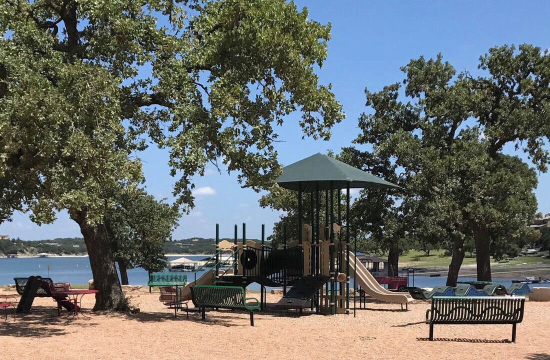 Photo of Others in Waterford On Lake Travis