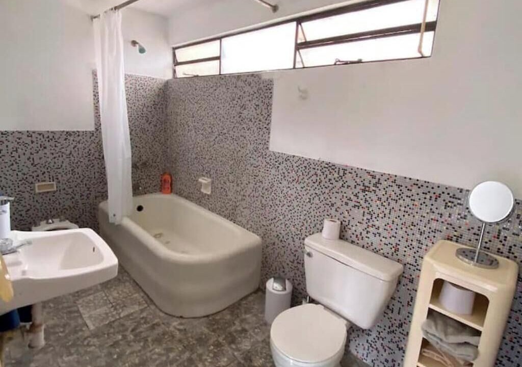 Photo of Bathroom in Zona 4