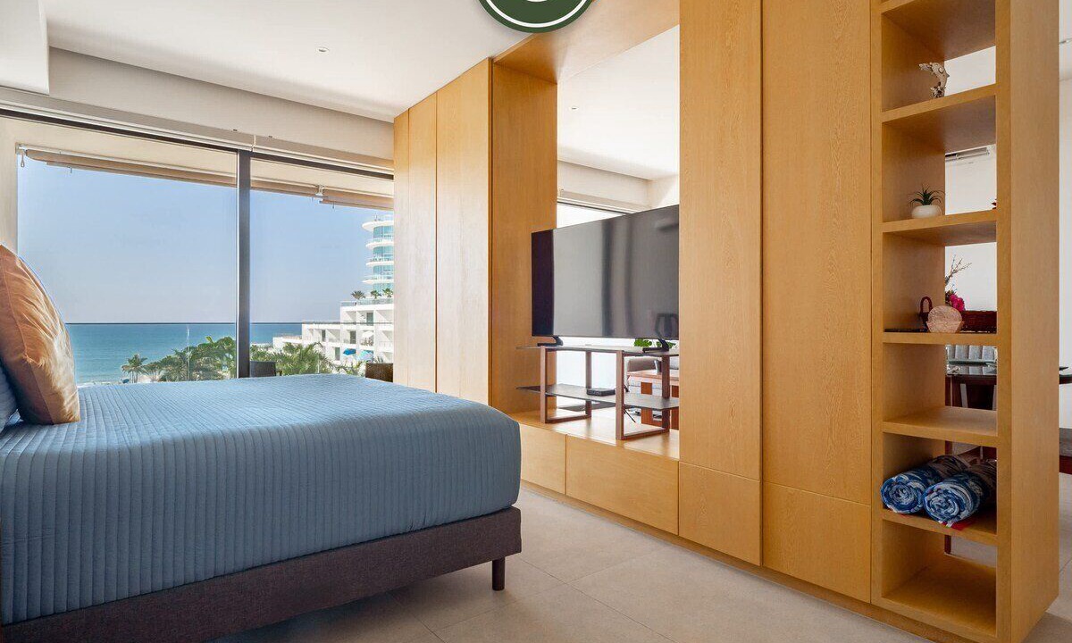 Photo of Bedroom in Flamingos