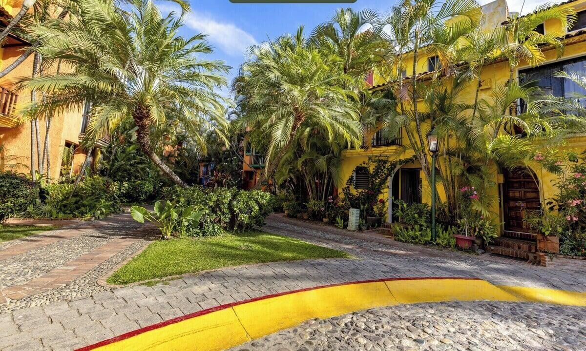 Photo of Others in Isla Iguana