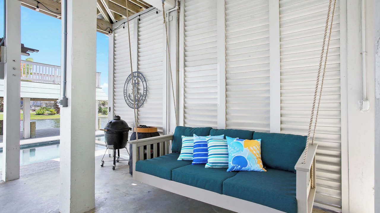 Photo of Patio Balcony in Jamaica Beach