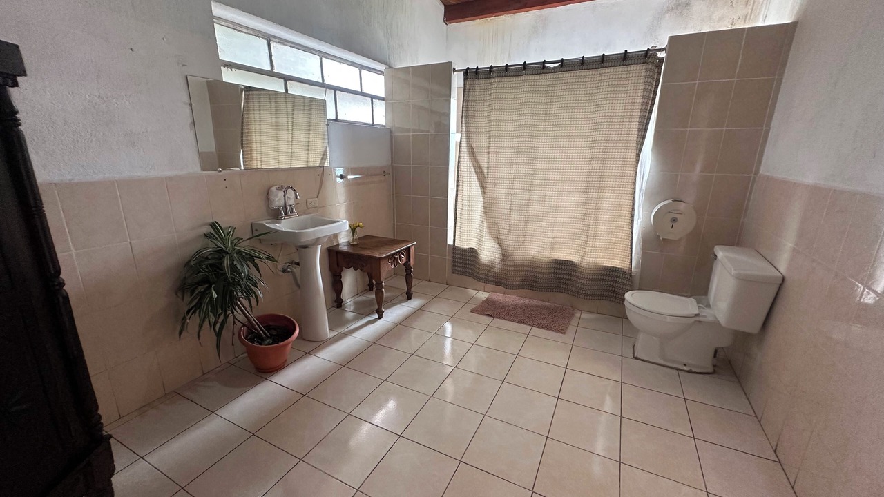 Photo of Bathroom in Panajachel