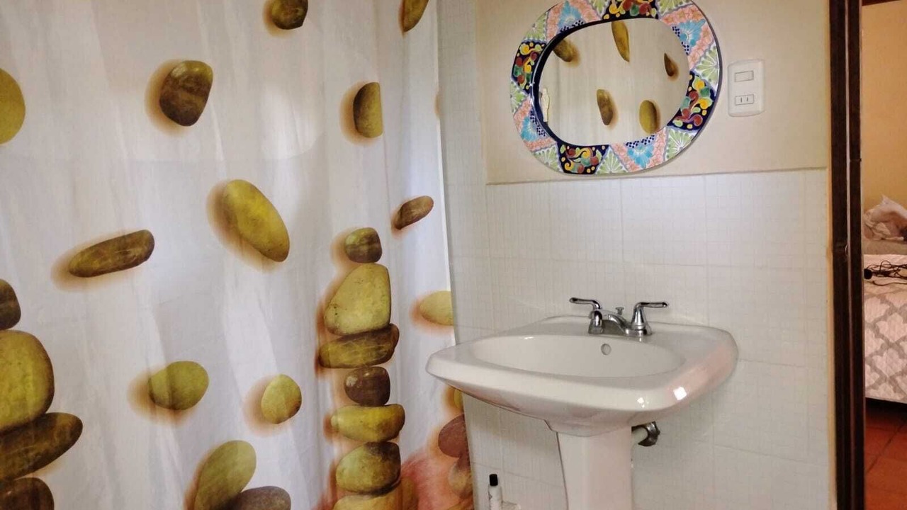Photo of Bathroom in San Lucas Sacatepequez