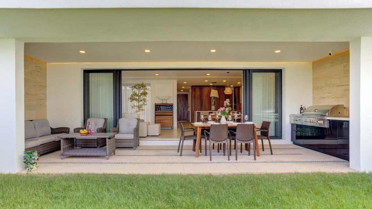 Photo of Outdoor in Flamingos